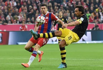 Юнайтед чупи британския рекорд за защитник 