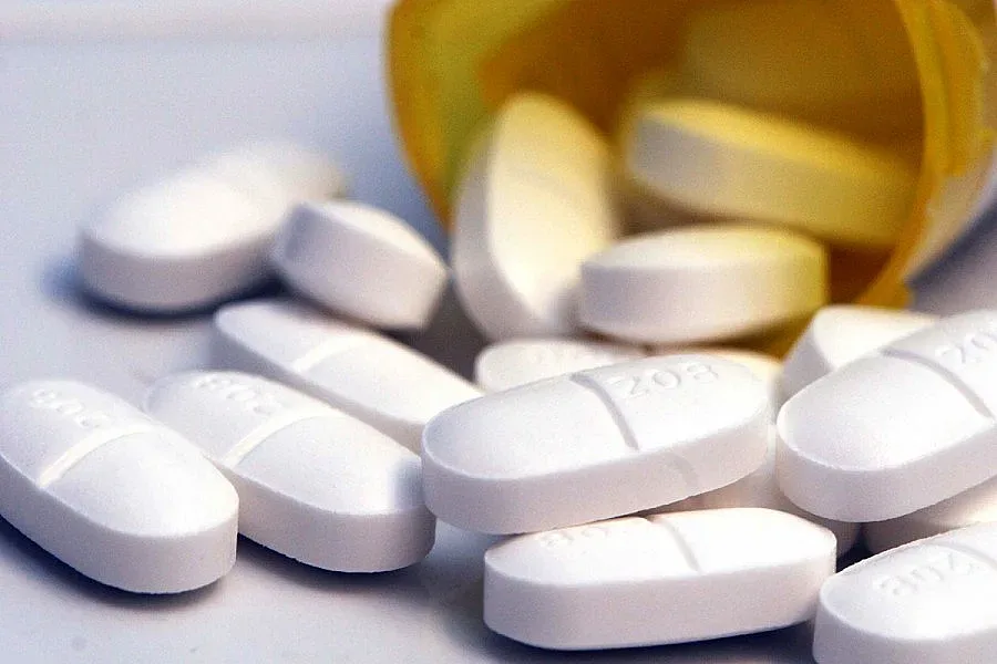 Спасиха натровила се с хапчета тийнейджърка