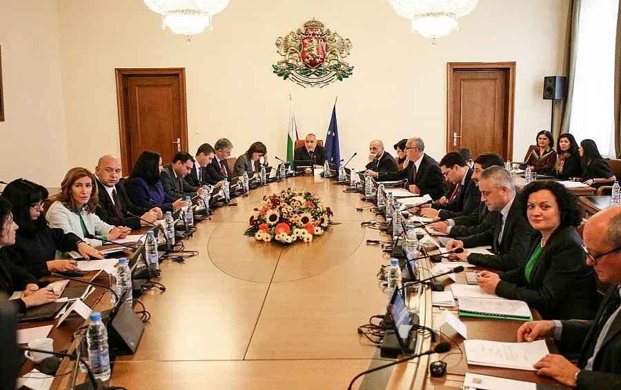 Премиерът разпредели ресорите на вицепремиерите