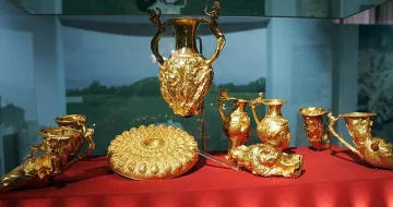 Показваме в Лувъра съкровища за €165 млн. (СНИМКИ)