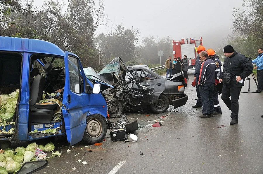 Мъгла причини верижна катастрофа в Монтанско