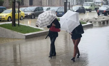 Валежи и оранжев код в 7 области