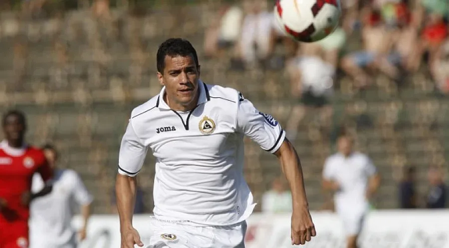 "Славия" бие шута на Платини