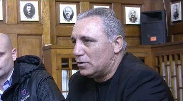 Христо Стоичков вариант за Белаурс