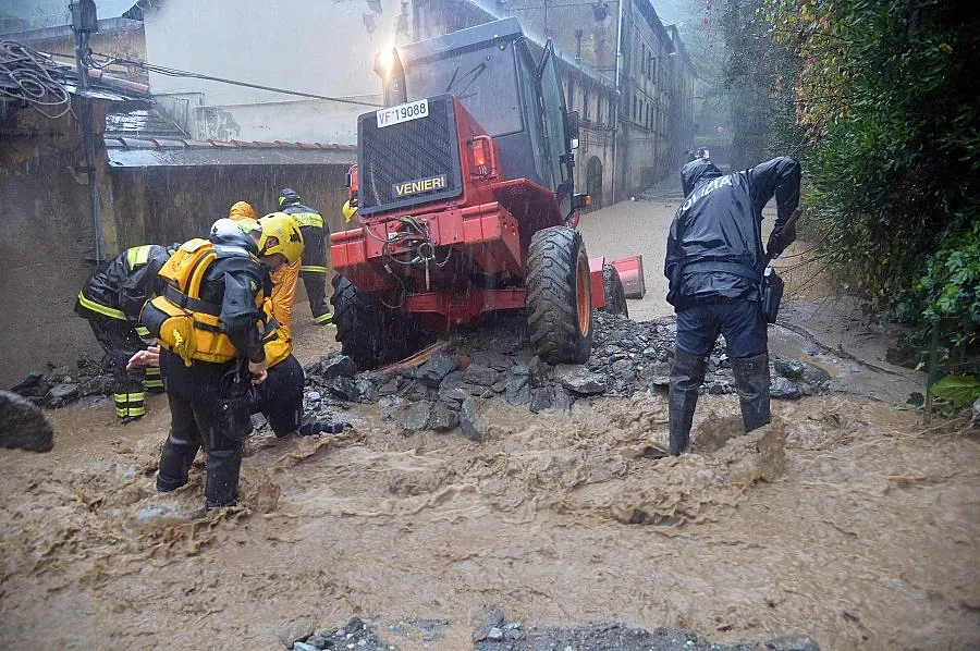 Щети за милиарди след наводненията и свлачищата в Италия