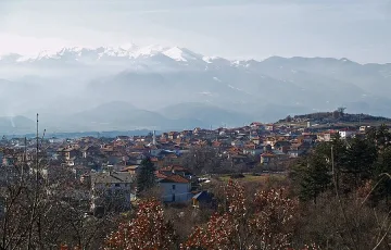 Чужденци се лекуват и през зимата в минералните извори на Огняново