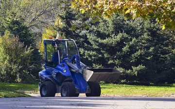 Увеличават се работещите в Старозагорско, заплатите обаче падат