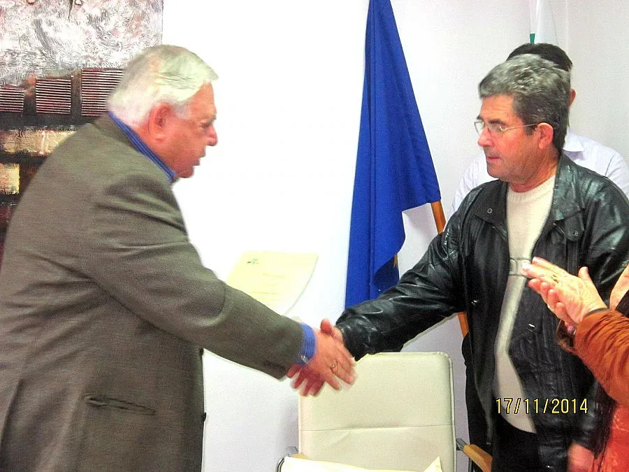 Грамота и 100 лв. за спасителя на човека - факла от Сандански