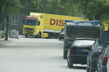 Села искат ремонт на улици заради трафика на тирове към Гърция