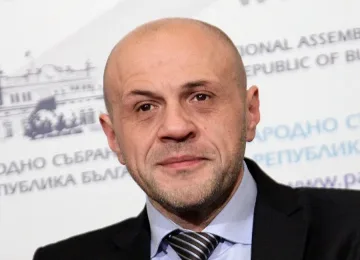 Дончев: Управлението е с вътрешна доза нестабилност