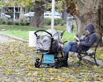Южнякът гони мъглата