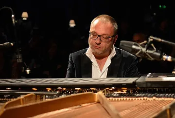 Приятели свирят за Рупето