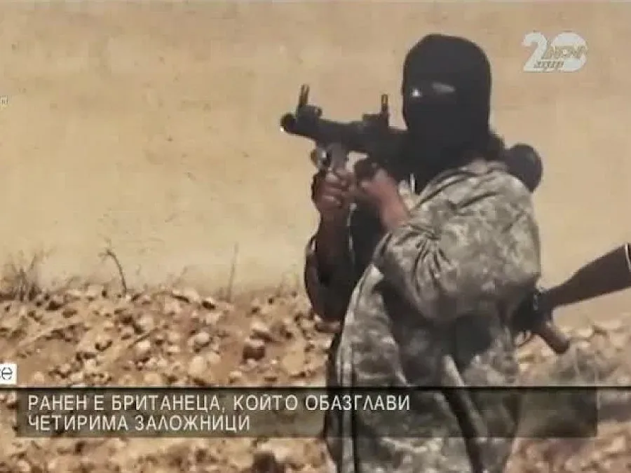 Екзекутор от „Ислямска държава” бе ранен при въздушен удар