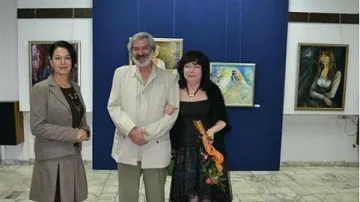 Художник празнува ЧРД с изложба