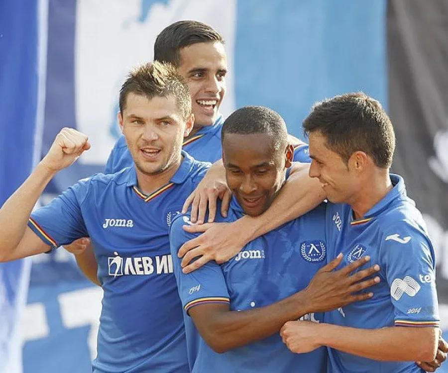 Левски победи Пирин Разлог с 2:0