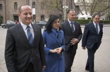 Реформаторите се карат за лидер и постове