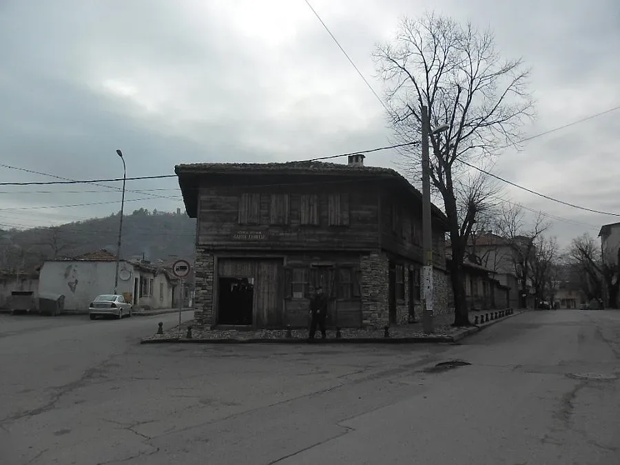 Разбиха къщата на Хаджи Димитър