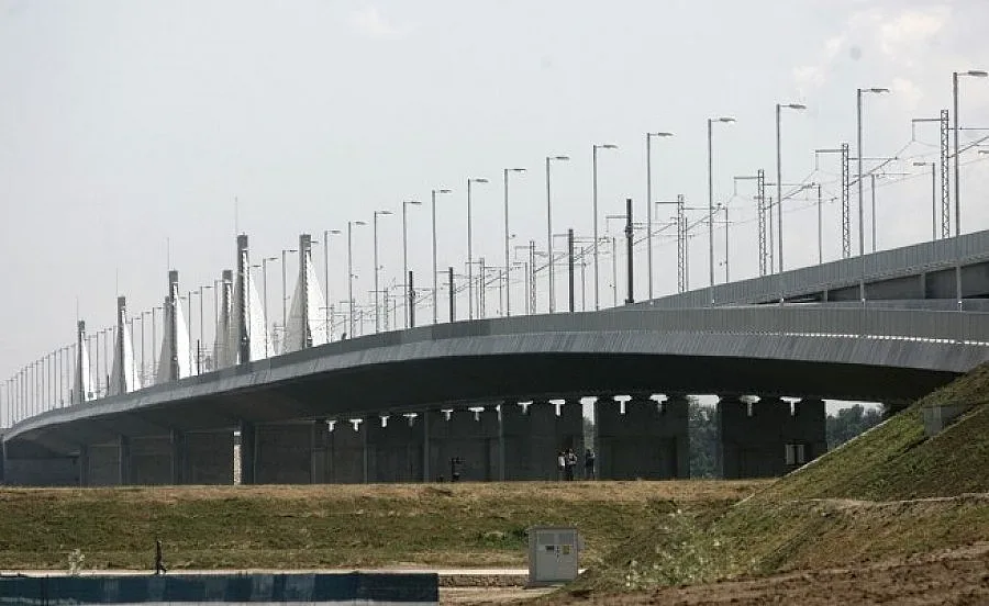 Може да намалят таксите за коли по "Дунав мост" 2