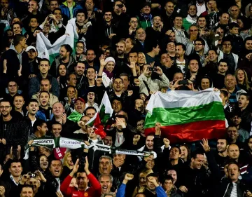 Само роднини викат за националите