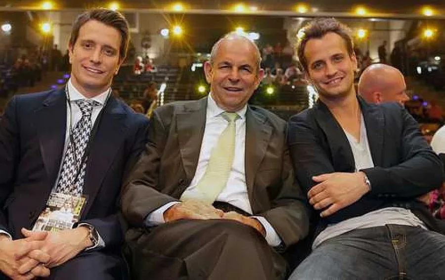 Властелинът на ринга почнал с тор и вода