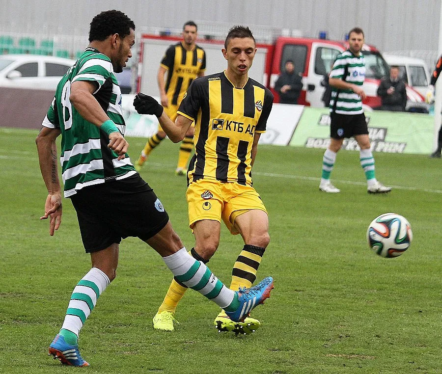 В "Ботев" се крият от шпиони