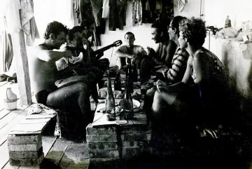 Българите от "Улица Консервна"