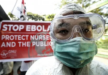 Започват клинични тестове за лечение на ебола