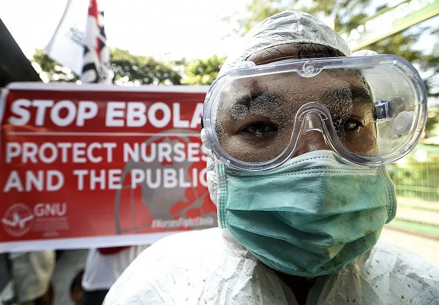 Започват клинични тестове за лечение на ебола