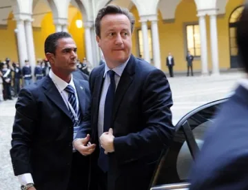 Бум на българи и румънци на Острова