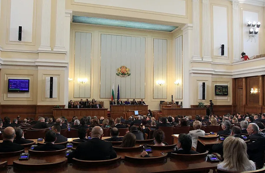 Парламентът прие оставката на зам.-председателя на КФН