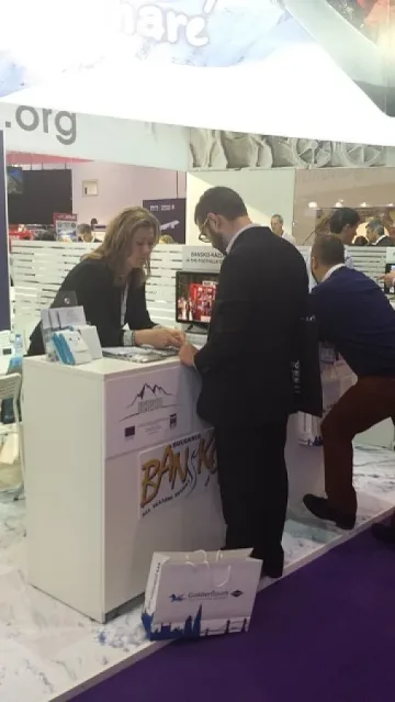 Чужденци удивени от зимния курорт Банско