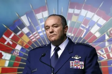 Брийдлав с венец пред Незнайния воин