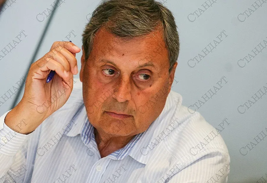 Данев: Държавата не бива да тегли заем заради КТБ