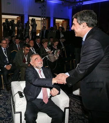 10 ноември: Поуките на прехода