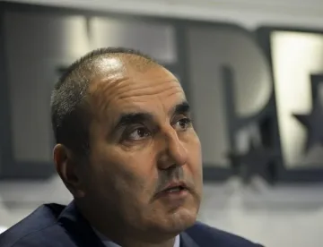 Цветанов: Служителите на МВР могат да останат без заплати