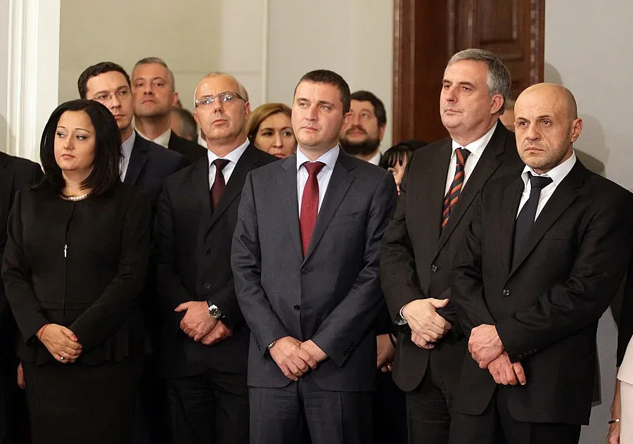 Затягат колана с още 50 млн. (ОБЗОР)