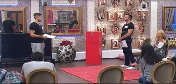 Тачо на крачка от истерия