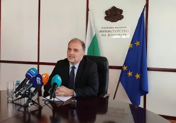 Министър Тодоров предлага законови промени като изход от проблемите в културата
