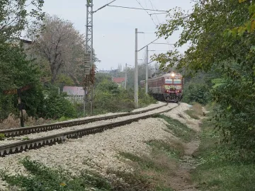 "Холдинг БДЖ" спира превозите за Ковачки