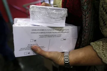 Каталуния провежда спорен референдум за независимост