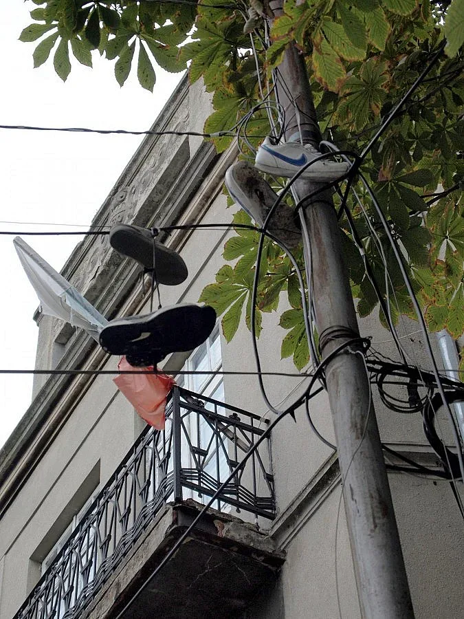 25 000 обувки ментета иззе полицията