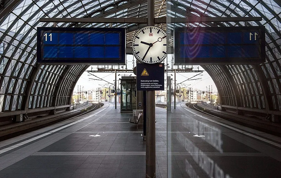 Решиха за стачката в "Дойче бан": Законна е и продължава