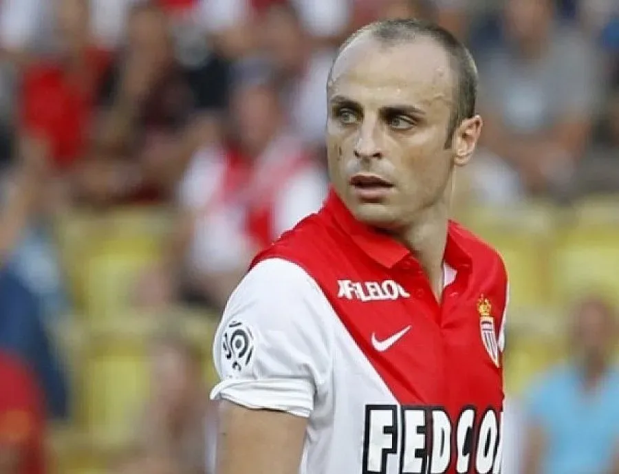 Бербатов се връща в групата на Монако 