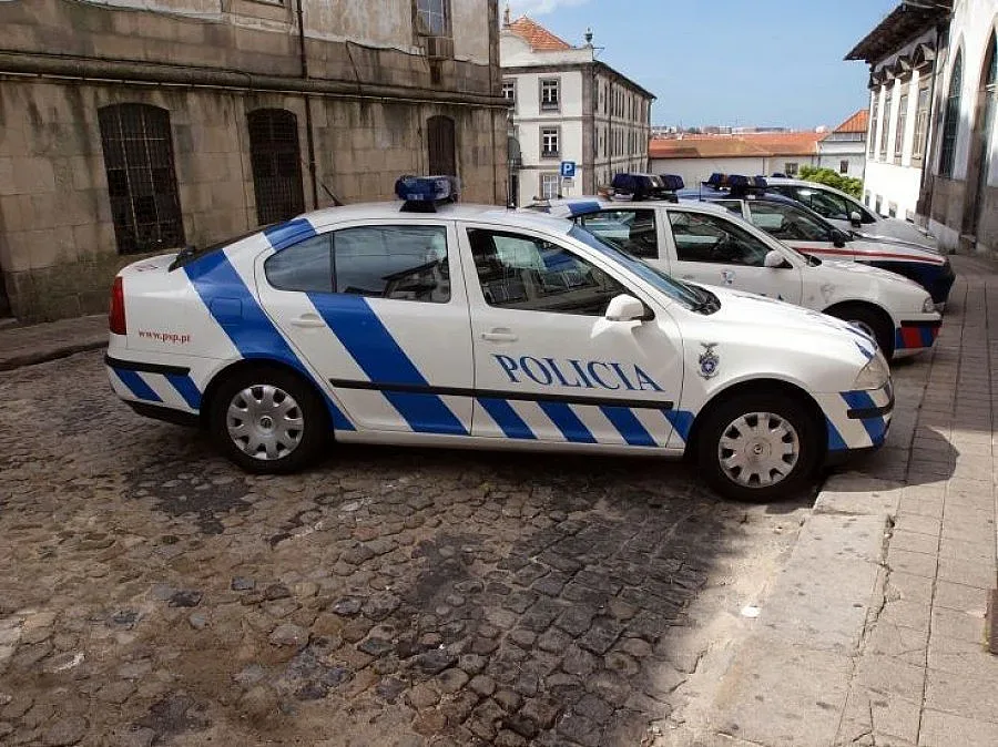 Португалци заробили 34-ма българи