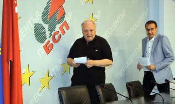 Дъбов слиза от върха на БСП