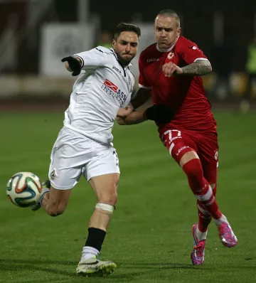 Безобразният  подпали ЦСКА