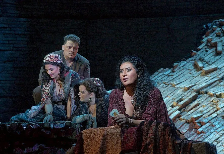 "Макбет" и "Кармен" с повторно излъчване