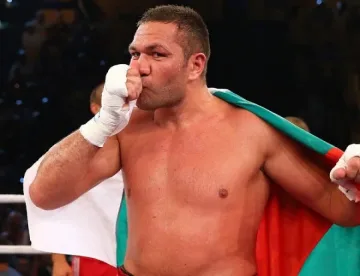 ВИДЕО: Кобрата към Кличко: Ще те ухапя 