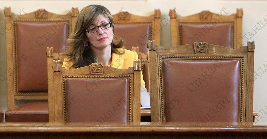 Захариева отчете голямо забавяне на Лот 4 от АМ „Струма”