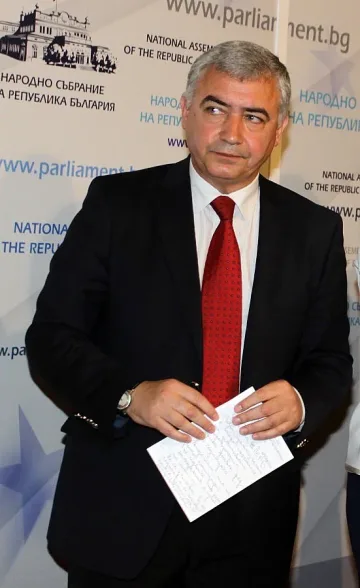 Мерджанов: Интересно как АБВ ще обясни подкрепата си за дясна коалиция